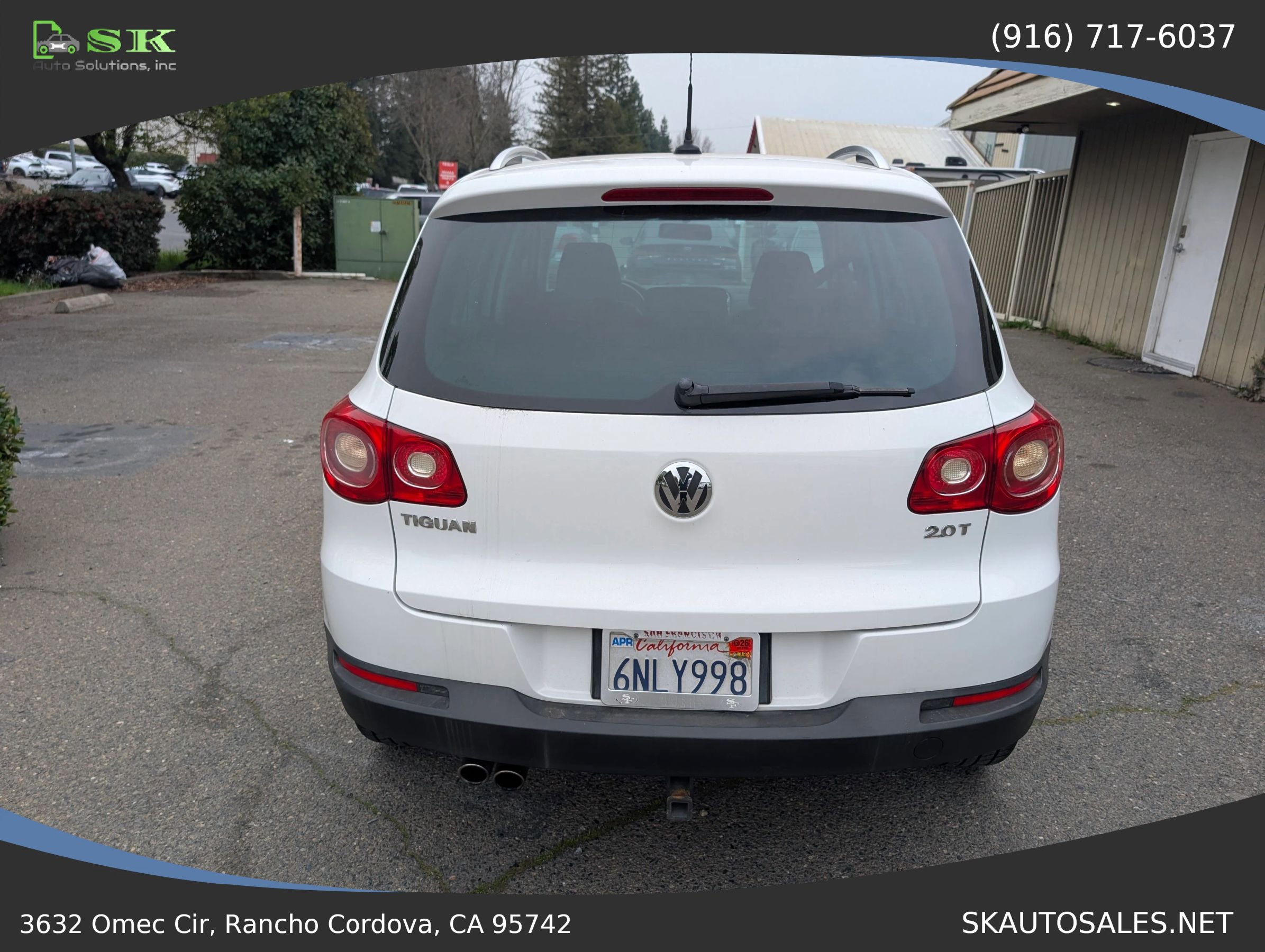 Used 2011 Volkswagen Tiguan S image 10