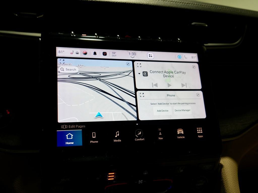 Used 2023 Jeep Grand Cherokee L Limited w/ Black Appearance Package image 17