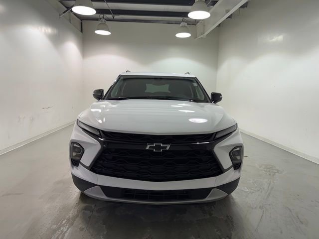 Certified 2024 Chevrolet Blazer LT w/ Midnight/Sport Edition image 2