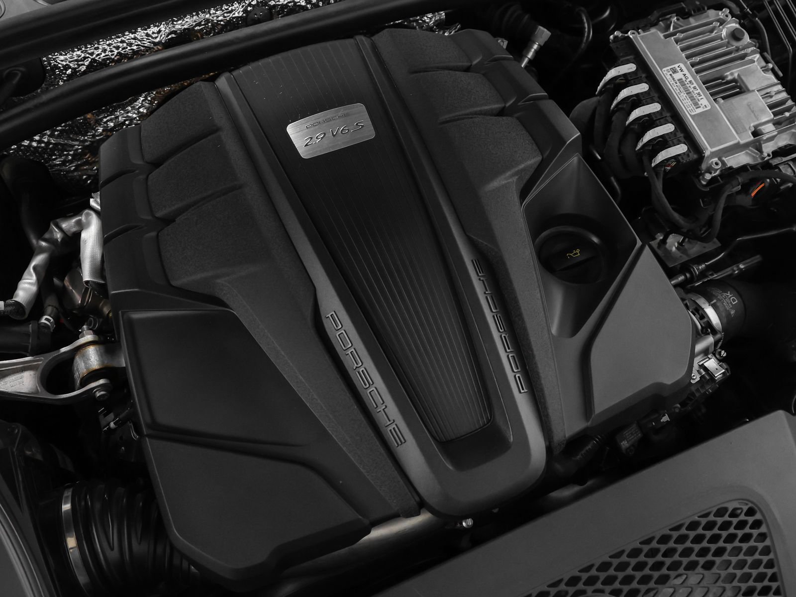 New 2026 Porsche Macan S AWD/4WD image 17