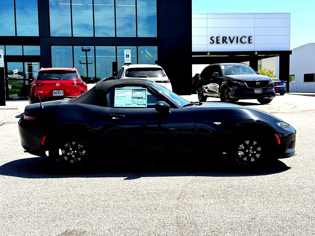 New 2026 MAZDA MX-5 Miata Sport w/ Interior Package RWD image 9