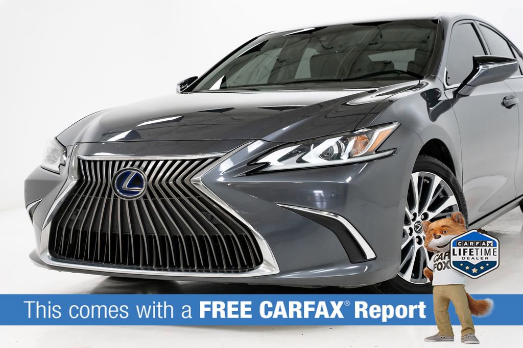 Used 2020 Lexus ES 300h 300h w/ Premium Package image 2