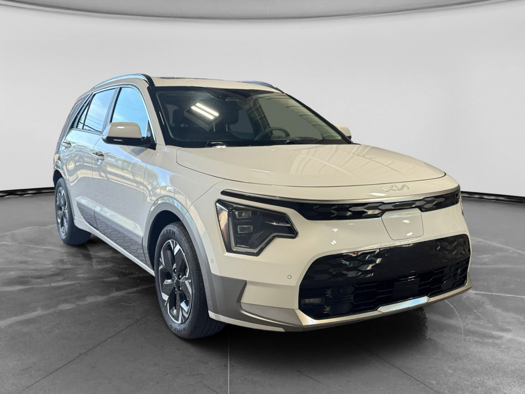 Used 2023 Kia Niro Wave FWD image 4