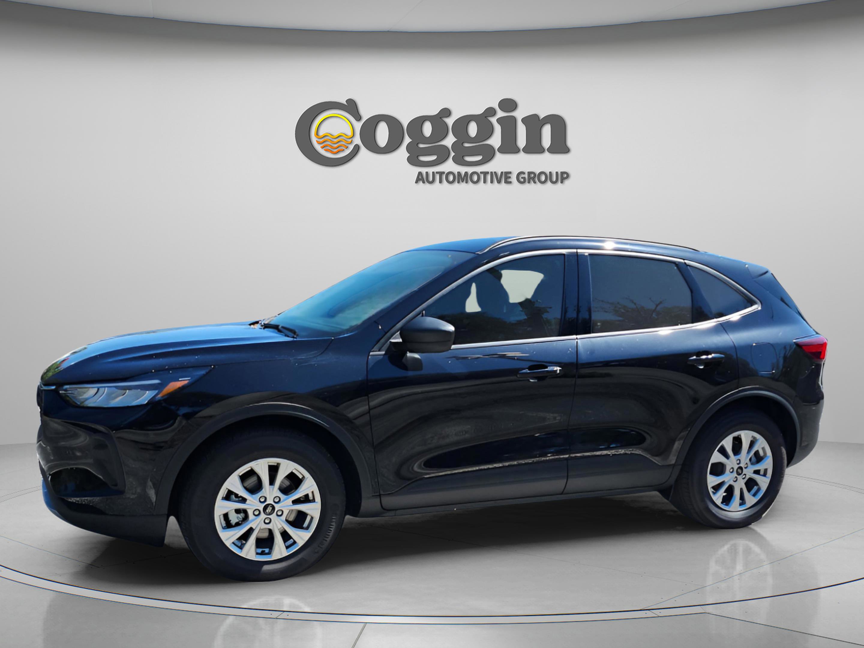 New 2025 Ford Escape Active w/ Tech Pack #1 image 3