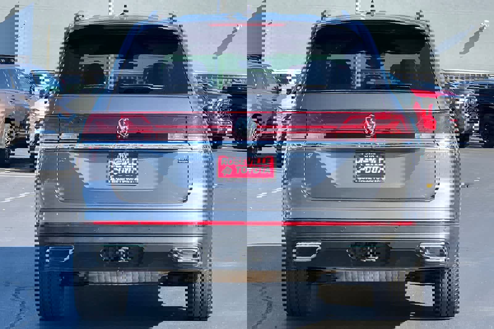 Used 2024 Volkswagen Atlas SE image 8