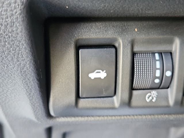 Used 2023 Subaru Legacy Premium image 24