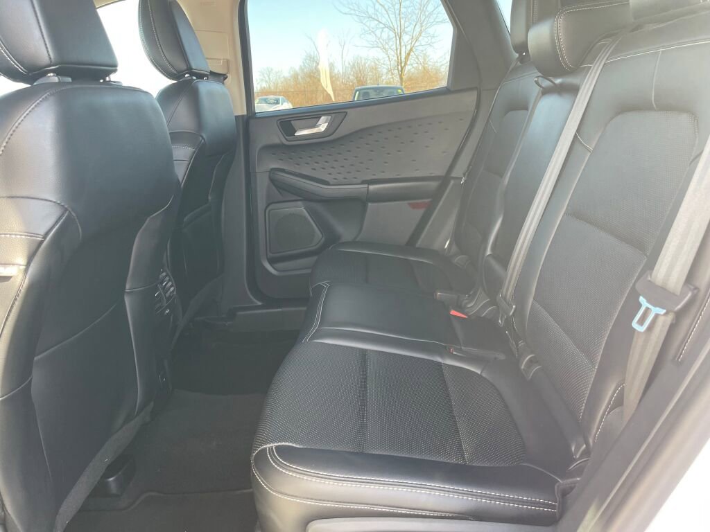 Used 2020 Ford Escape SEL image 14