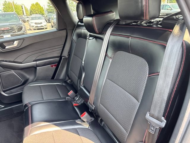 Used 2025 Ford Escape ST-Line Select AWD/4WD image 31