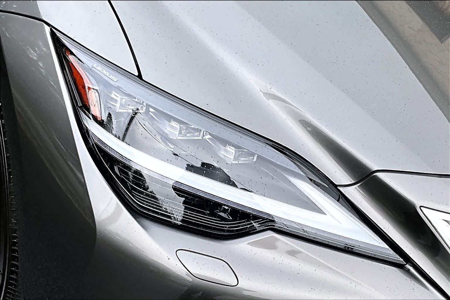 Used 2022 Lexus LS 500 AWD w/ Accessory Package (Z2) image 28