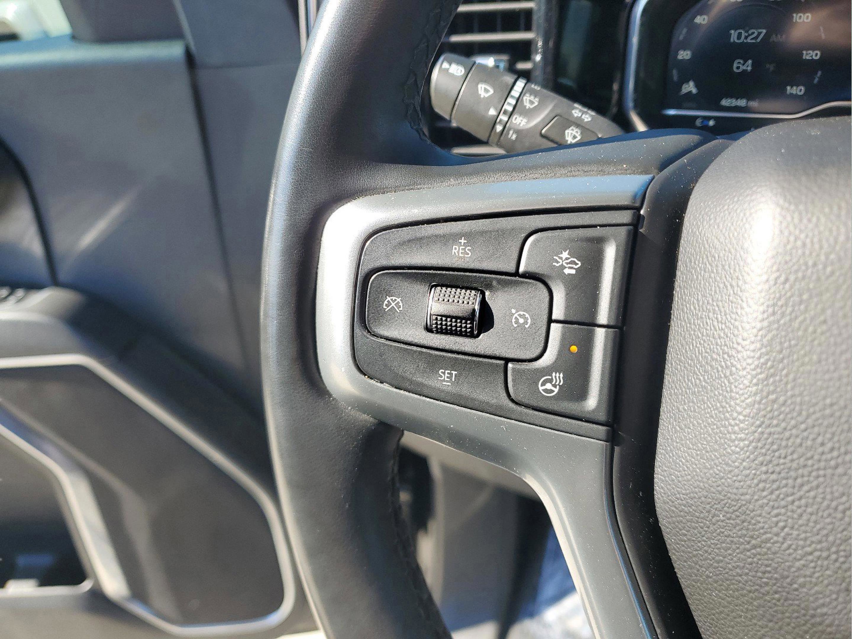 Used 2025 Chevrolet Silverado 1500 LT AWD/4WD image 25
