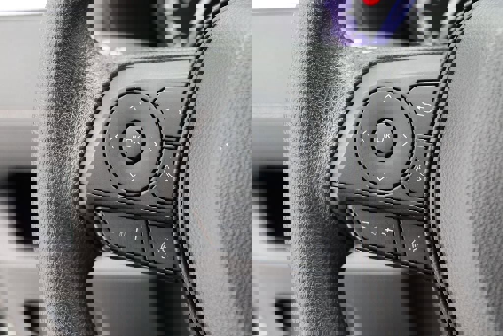 Used 2024 Toyota RAV4 LE image 17