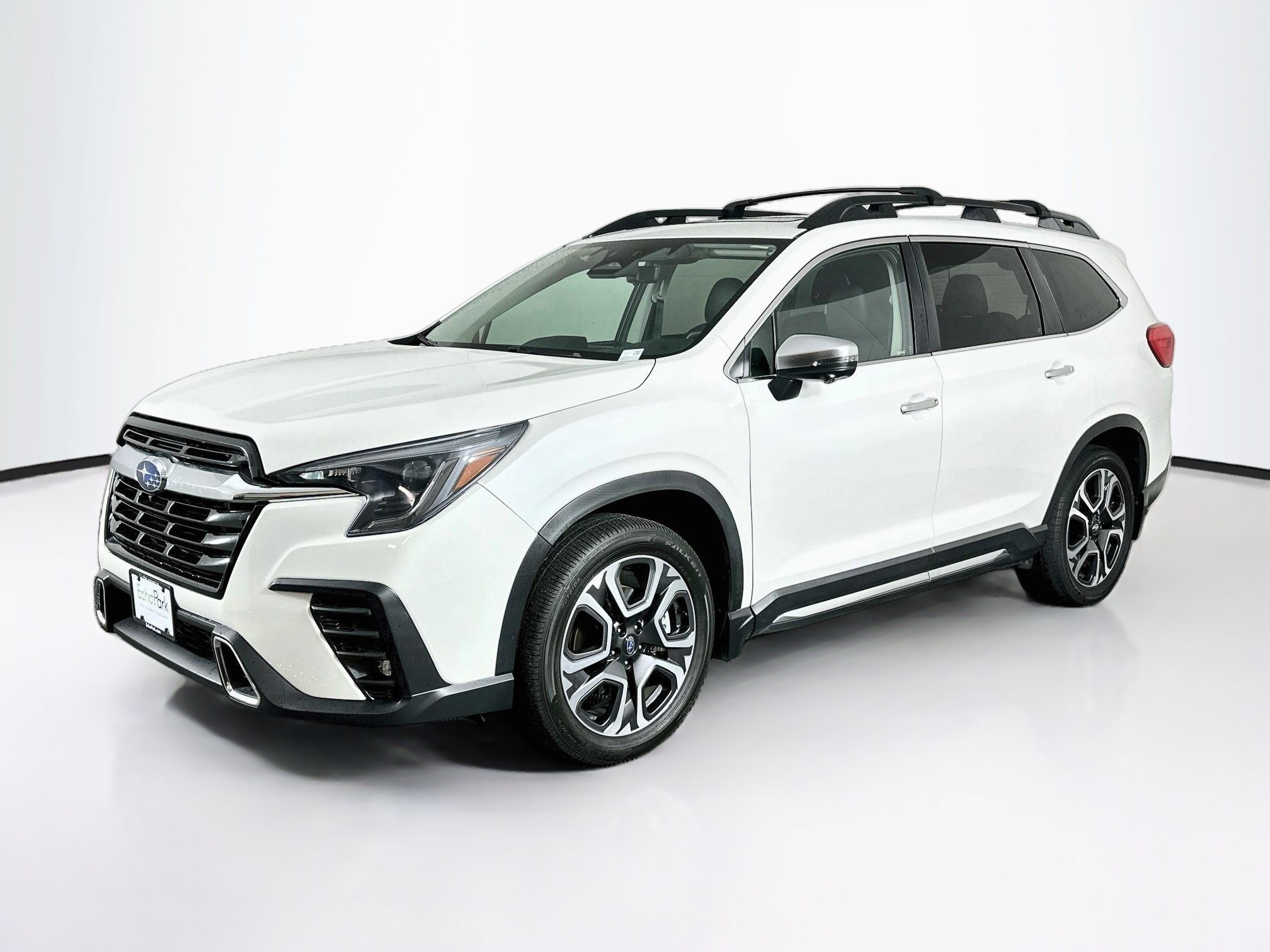 Used 2023 Subaru Ascent Touring AWD/4WD image 3