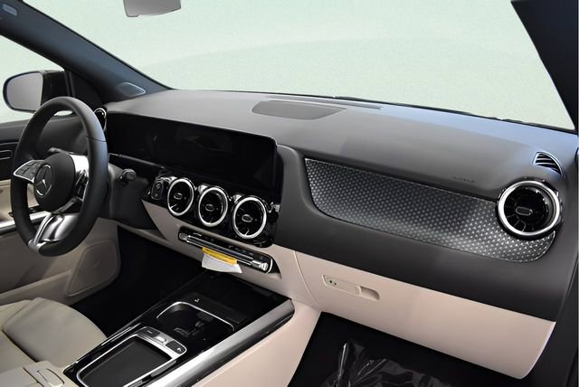 New 2026 Mercedes-Benz GLA 250 4MATIC image 21