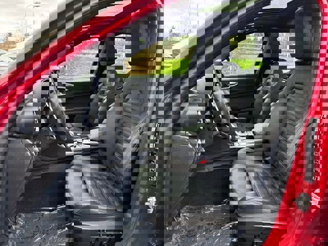 Used 2024 Alfa Romeo Giulia Veloce image 22