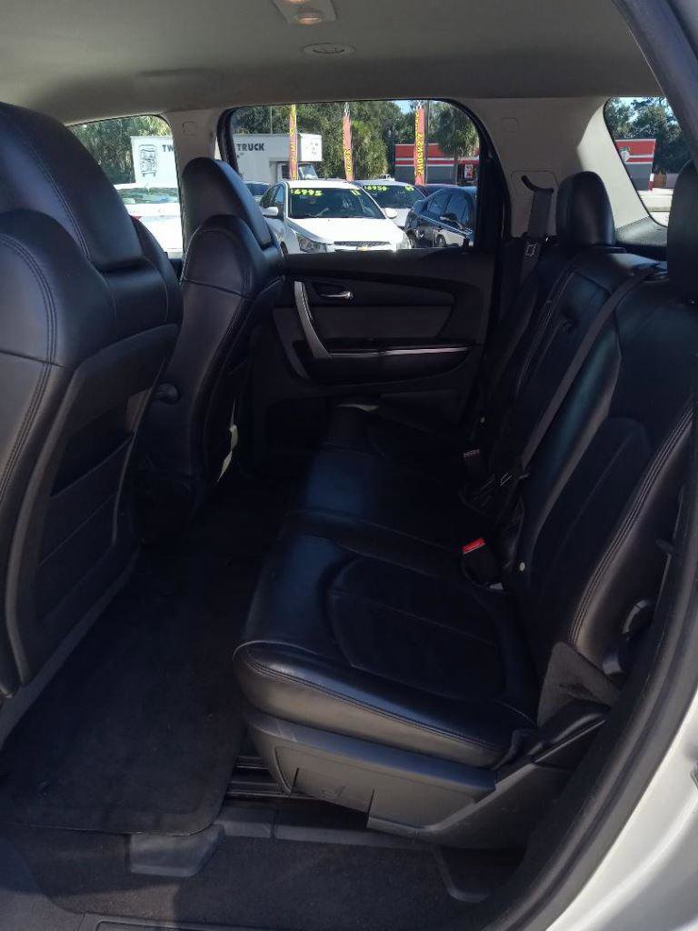 Used 2010 GMC Acadia SL w/ Preferred Package image 5