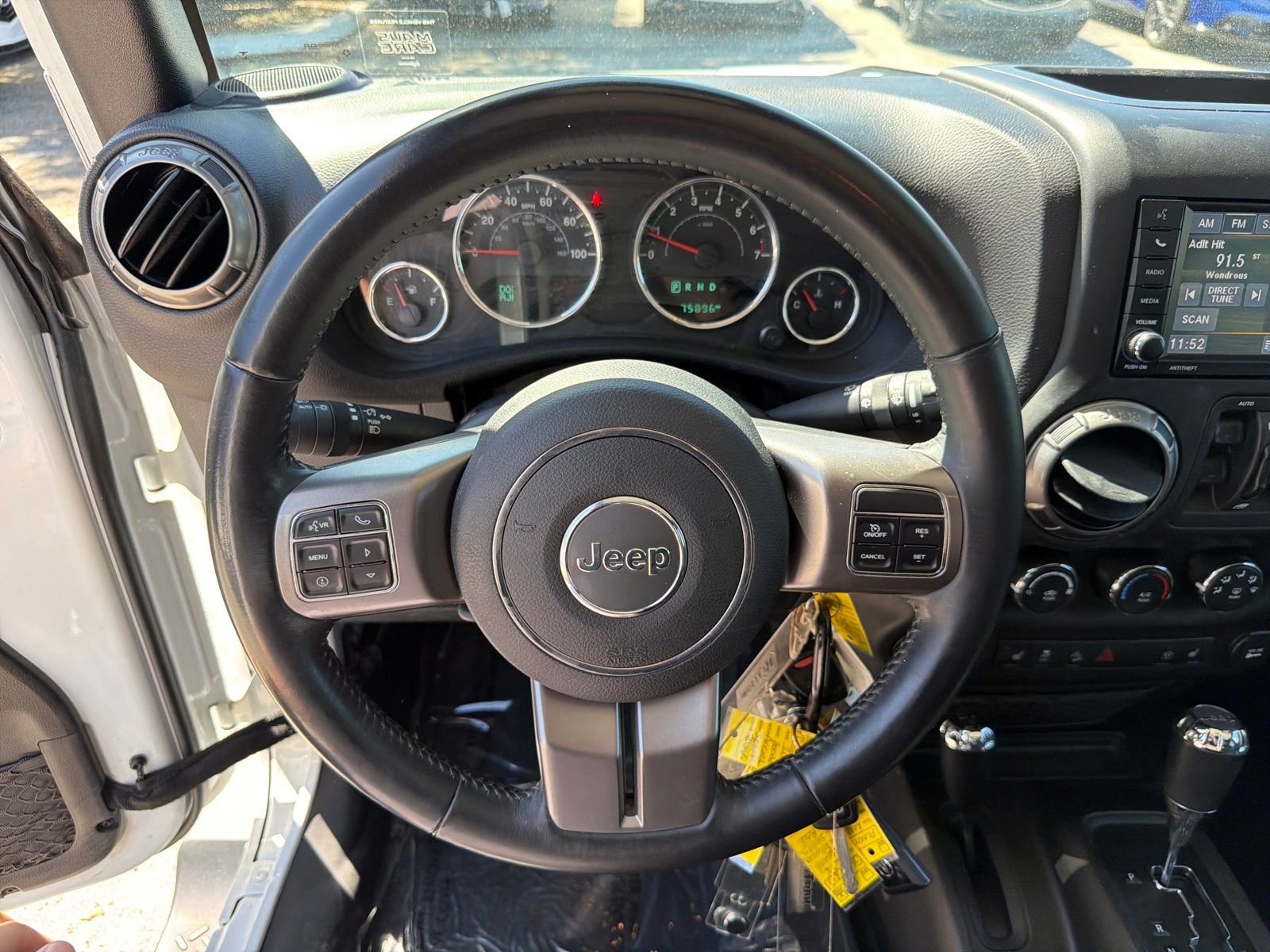 Used 2018 Jeep Wrangler Unlimited Sahara AWD/4WD image 14