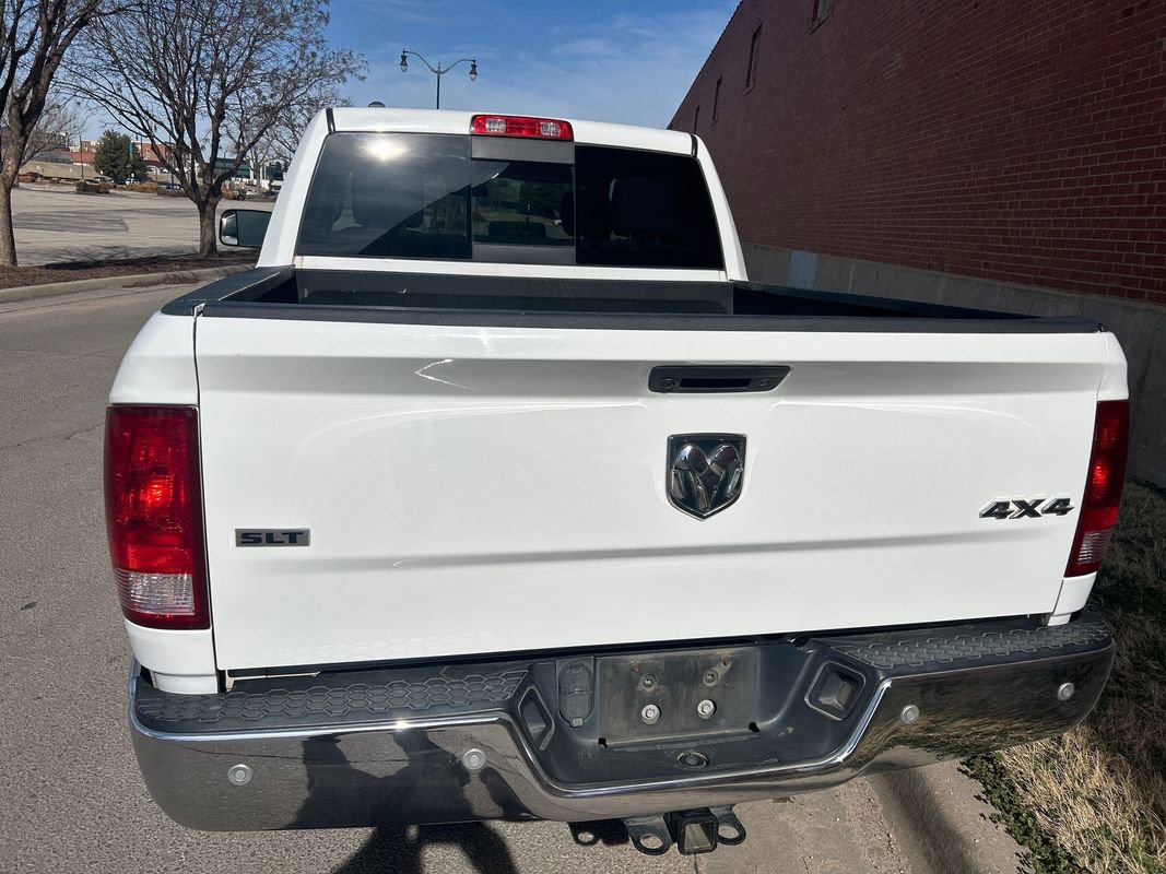 Used 2017 RAM 1500 Classic SLT image 3