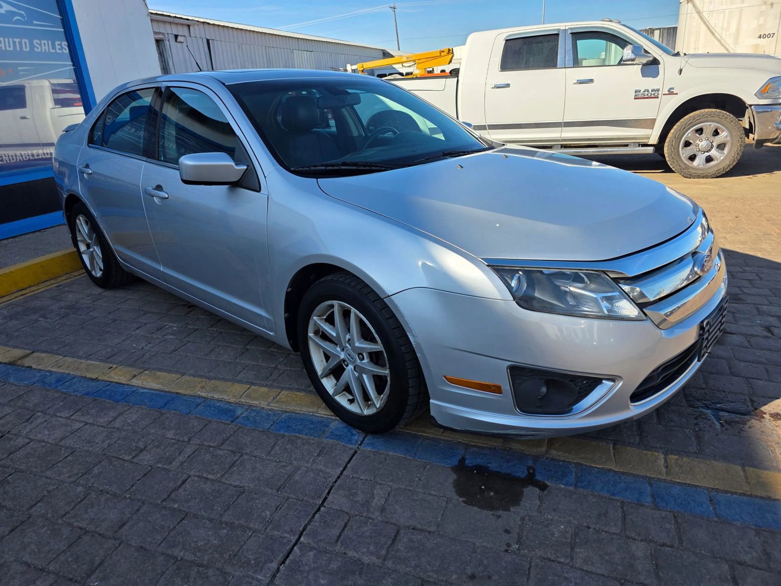 Used 2012 Ford Fusion SEL FWD image 3