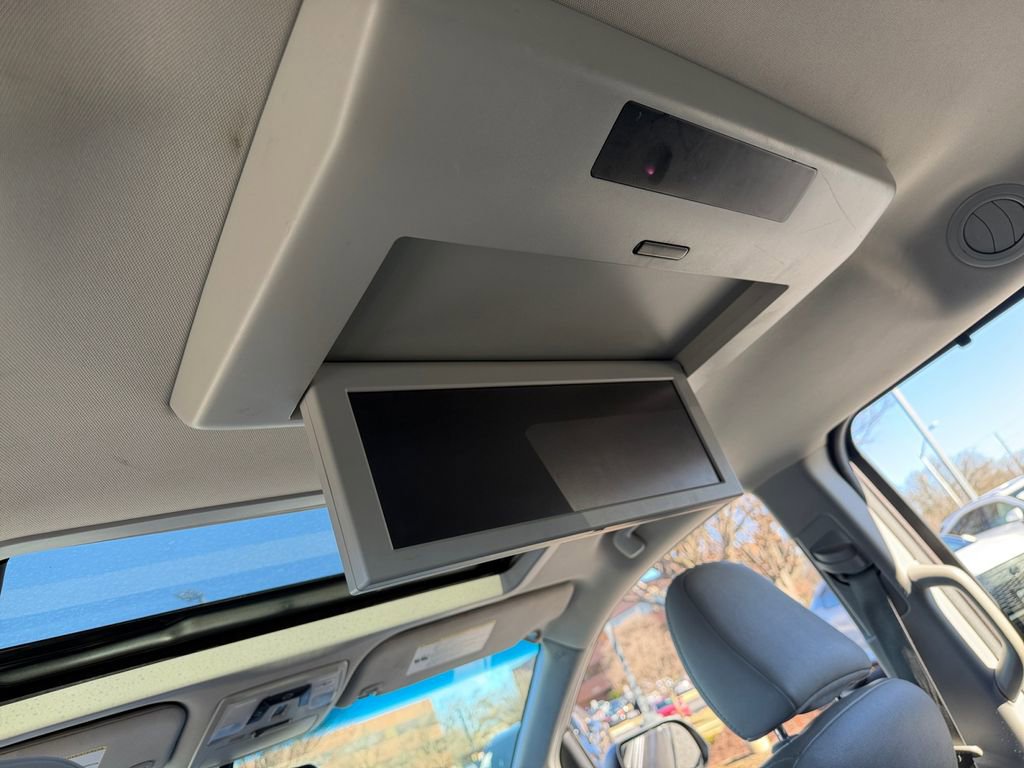 Used 2016 Toyota Sienna XLE Premium w/ Protection Package image 28