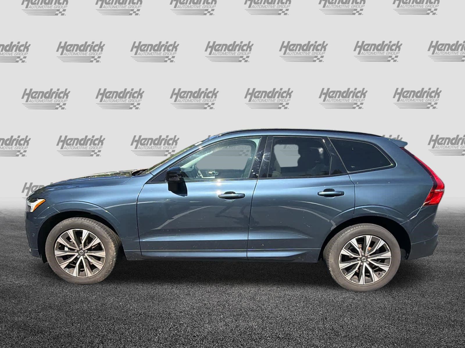 Used 2024 Volvo XC60 B5 Plus w/ Protection Package Premier AWD/4WD image 8