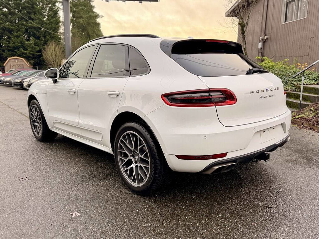 Used 2016 Porsche Macan Turbo AWD/4WD image 4