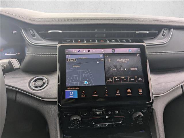 Certified 2023 Jeep Grand Cherokee Limited w/ Luxury Tech Group II image 12