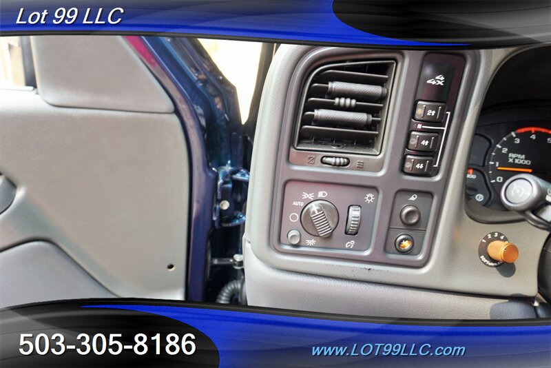 Used 2005 Chevrolet Silverado 2500 LT w/ Heavy-Duty Power Package AWD/4WD image 28