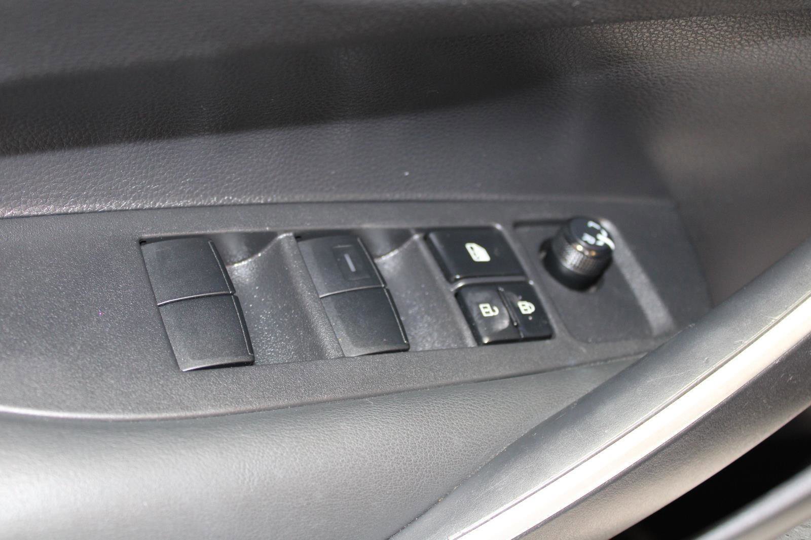 Used 2023 Toyota Corolla SE w/ SE Premium Package FWD image 47