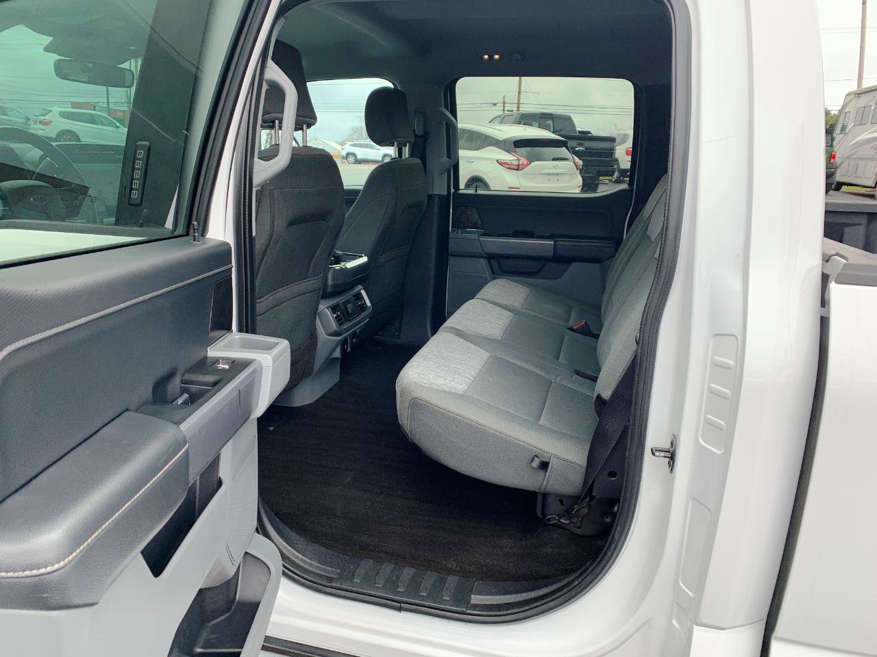 Used 2022 Ford F150 XLT w/ Equipment Group 302A High image 6