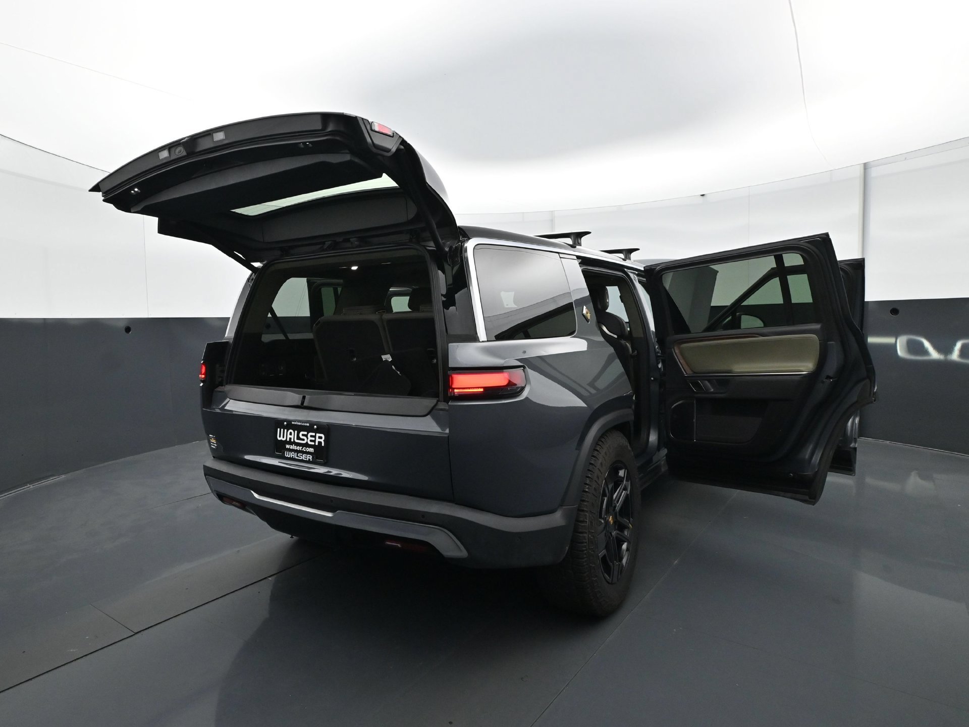 Used 2023 Rivian R1S Adventure Quad AWD/4WD image 35