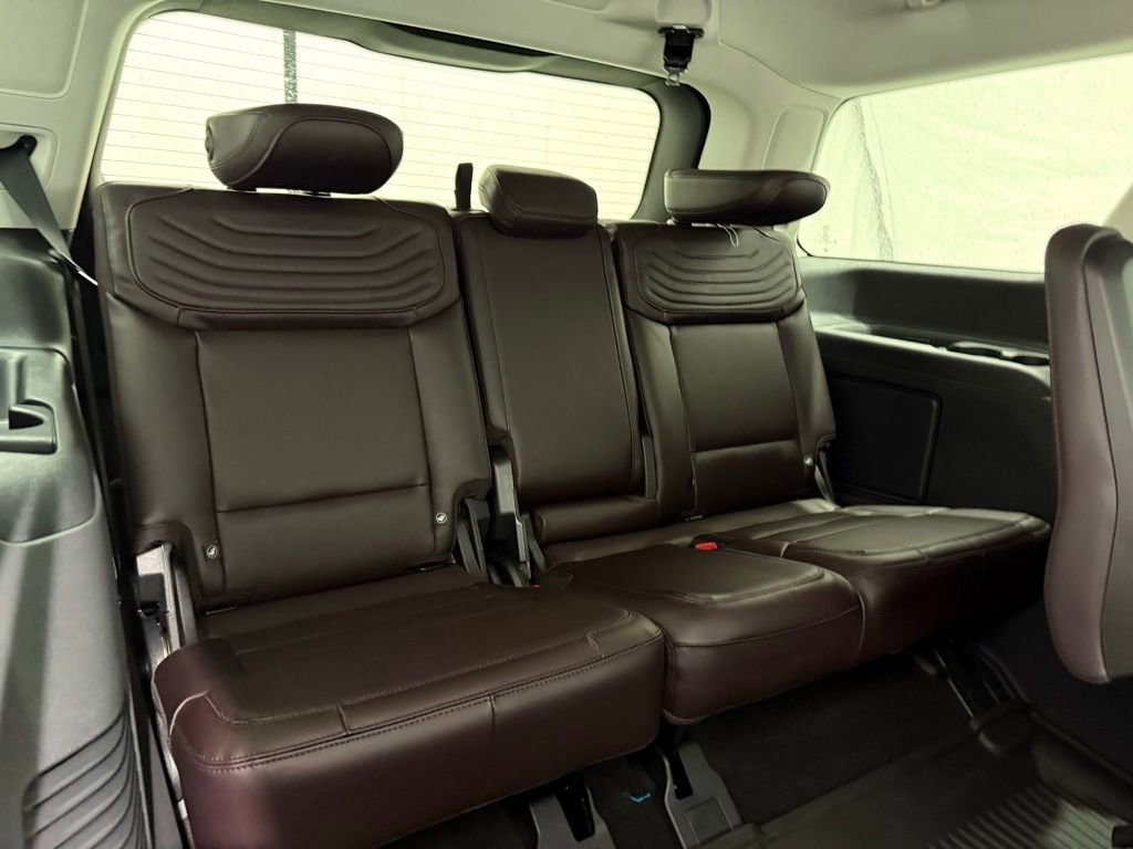 New 2025 Ford Expedition Platinum w/ Platinum Ultimate Package image 34