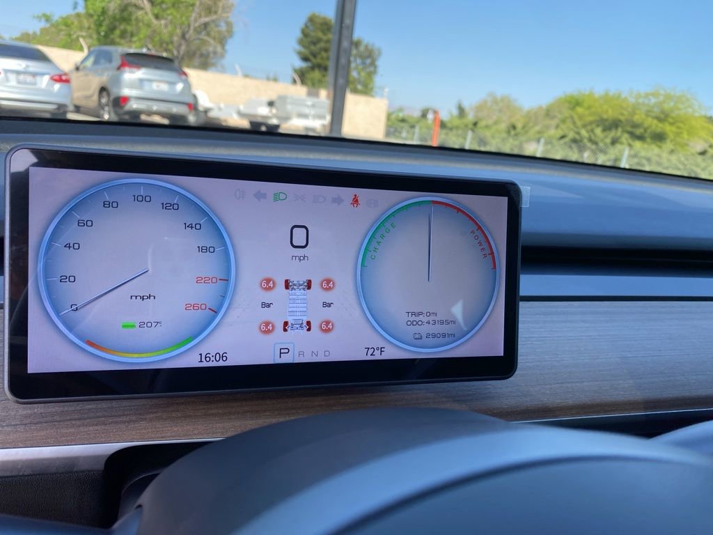 Used 2022 Tesla Model 3 Long Range image 17