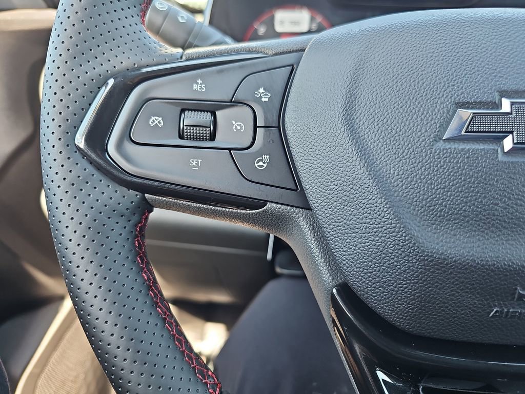 New 2026 Chevrolet Trax RS w/ Sunroof Package image 16