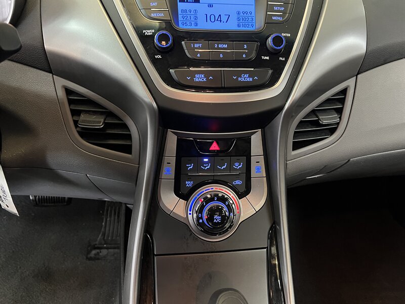 Used 2013 Hyundai Elantra GLS FWD image 16