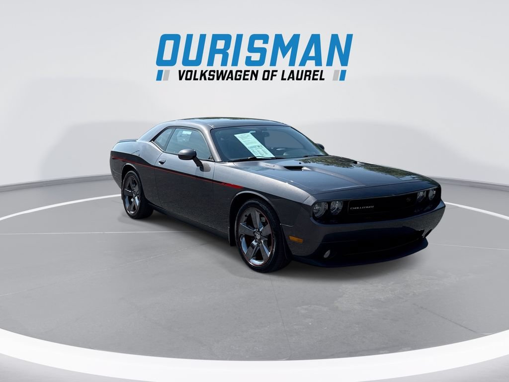 Used 2013 Dodge Challenger R/T w/ R/T Redline Group RWD image 2