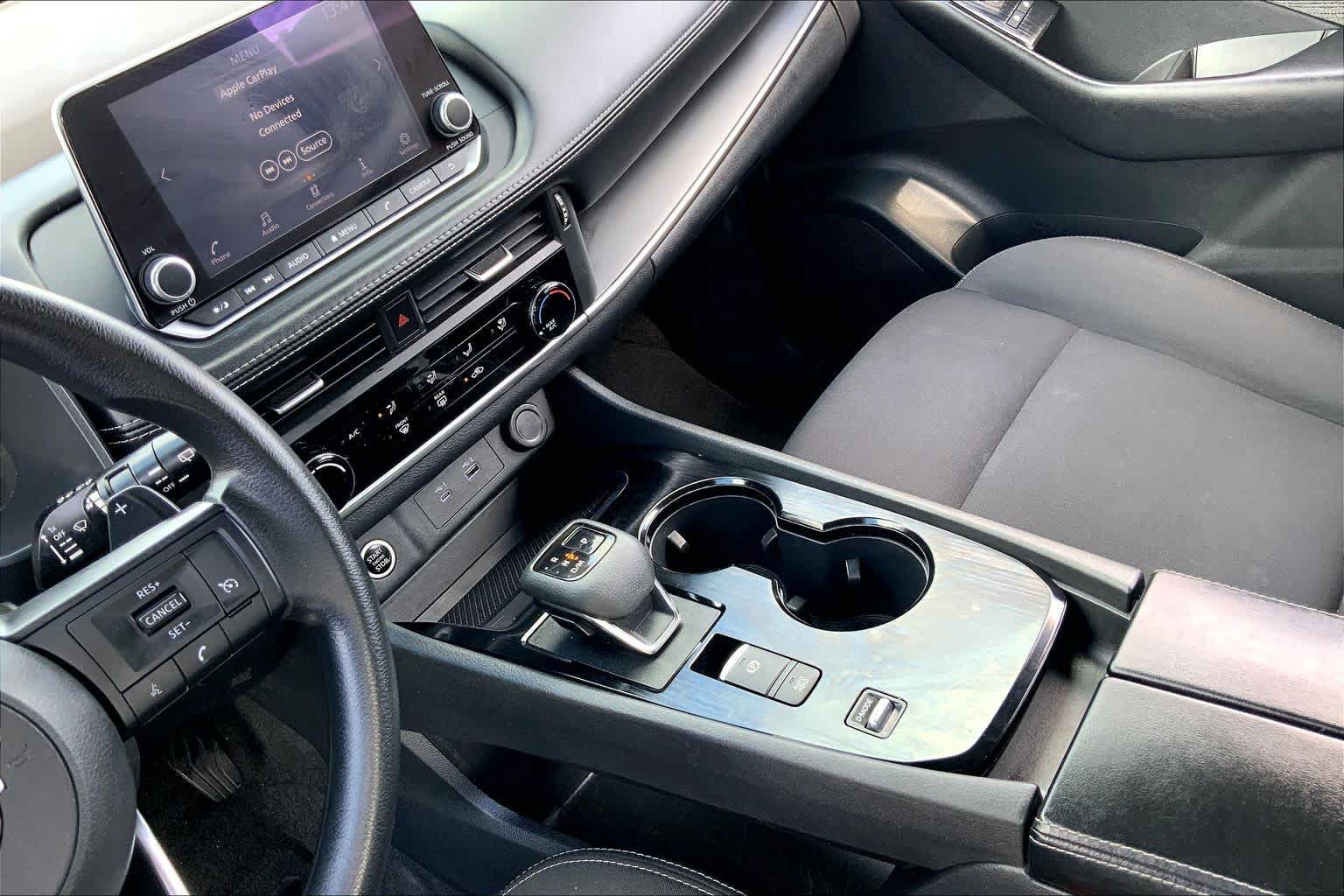 Used 2023 Nissan Rogue S FWD image 15
