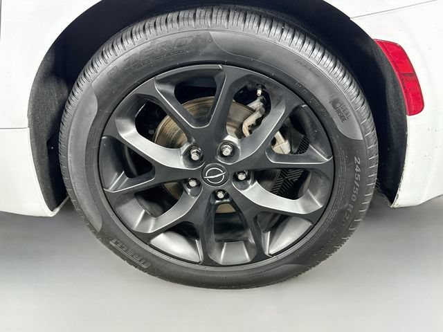 Used 2025 Chrysler Pacifica Limited FWD image 31