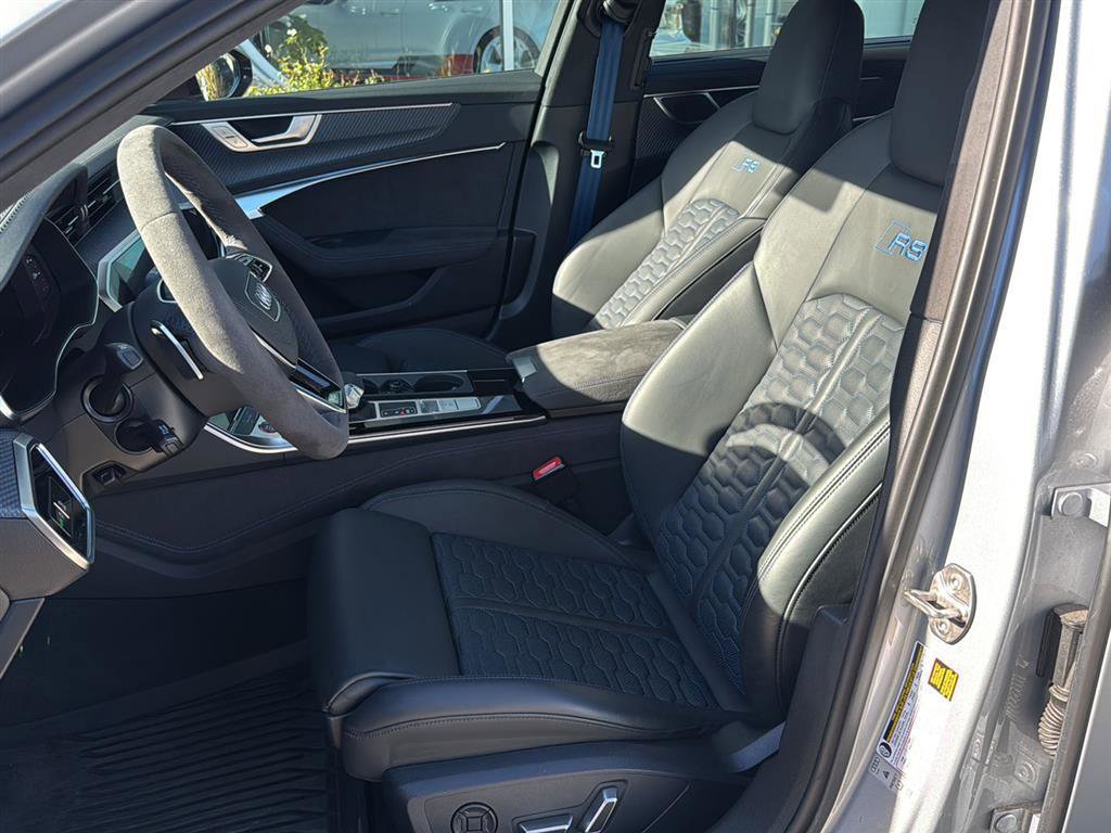 Used 2025 Audi RS 6 performance image 14
