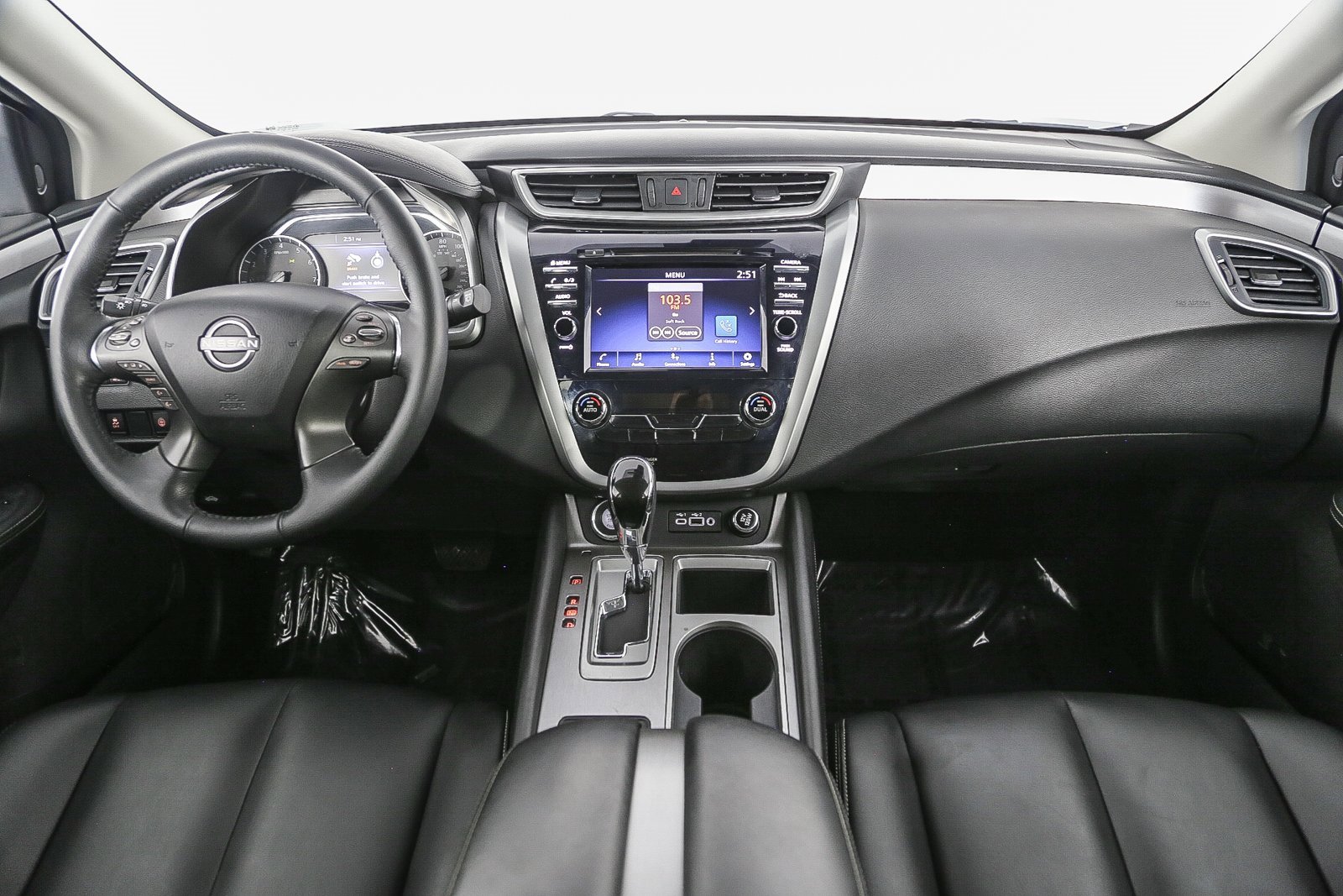 Used 2023 Nissan Murano SV image 11