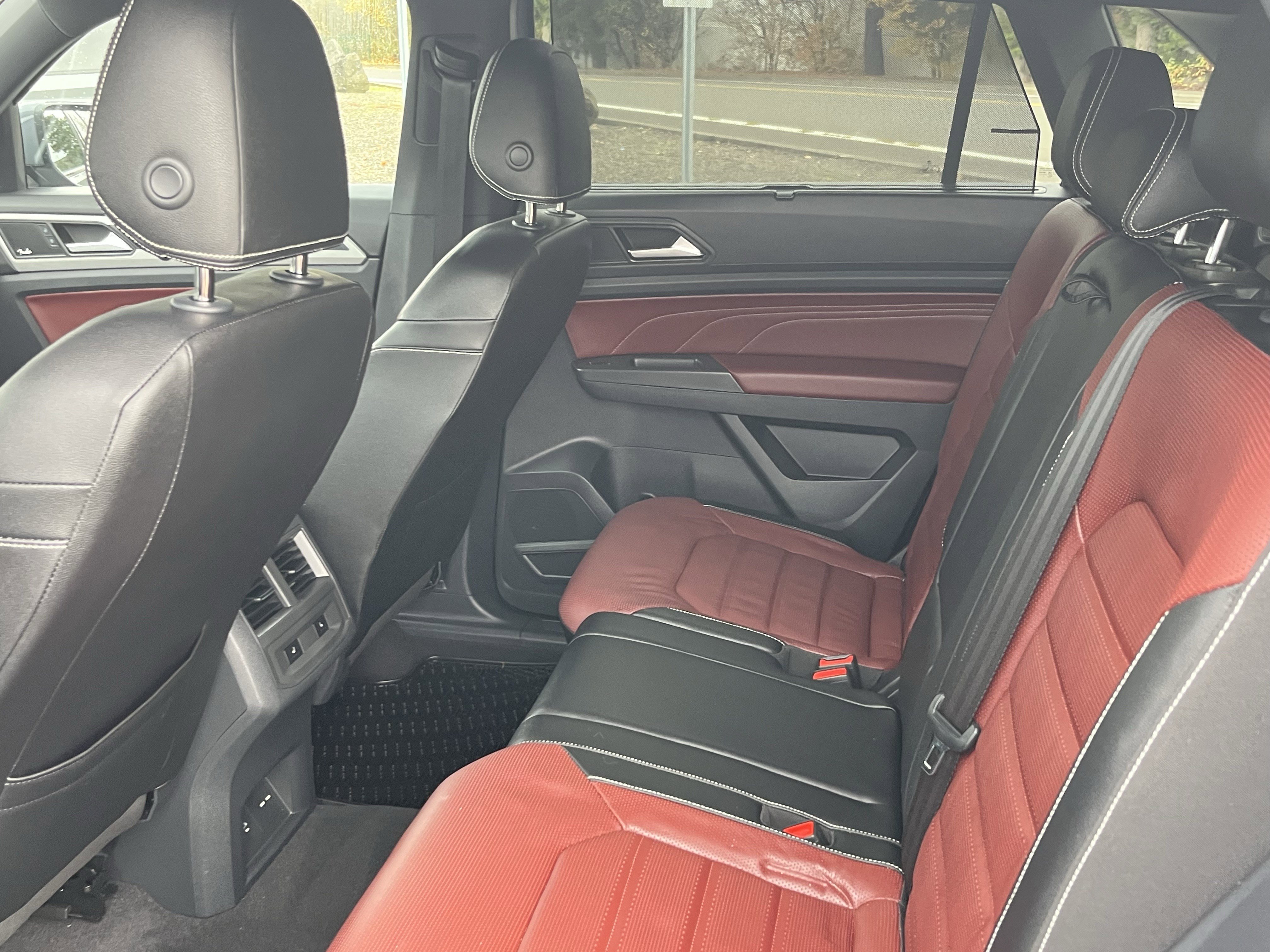 Used 2023 Volkswagen Atlas Cross Sport SEL Premium R-Line image 13