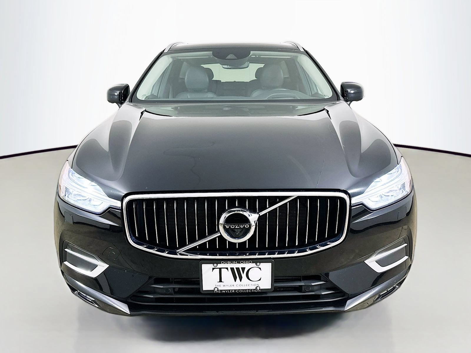 Used 2019 Volvo XC60 T6 Inscription w/ Protection Package Premier AWD/4WD image 2