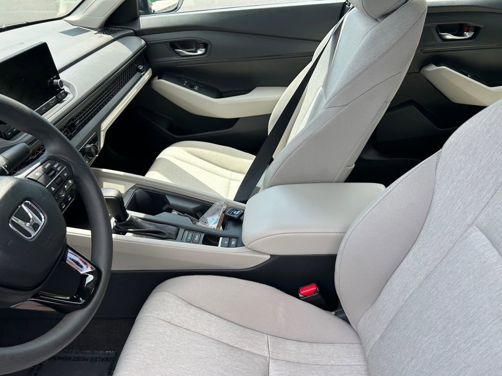 Used 2025 Honda Accord LX image 16