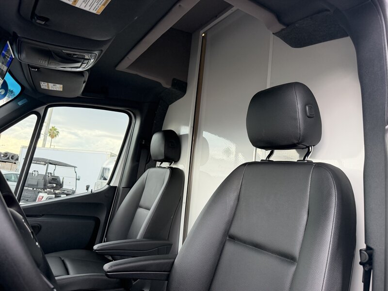 Used 2024 Mercedes-Benz Sprinter 3500 image 11
