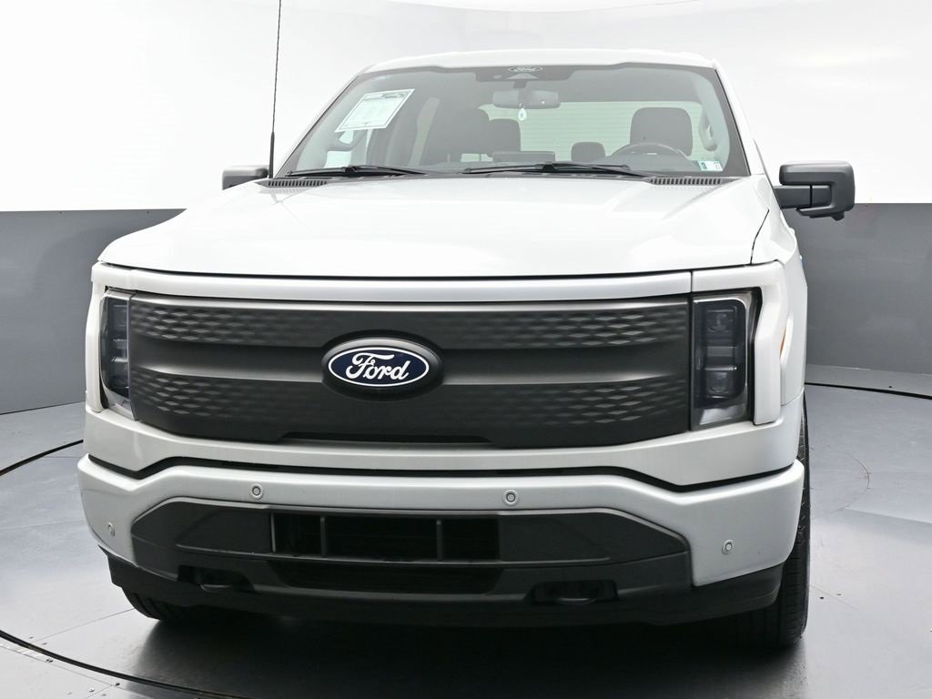 Used 2024 Ford F150 Lightning Flash w/ Max Trailer Tow Package image 5