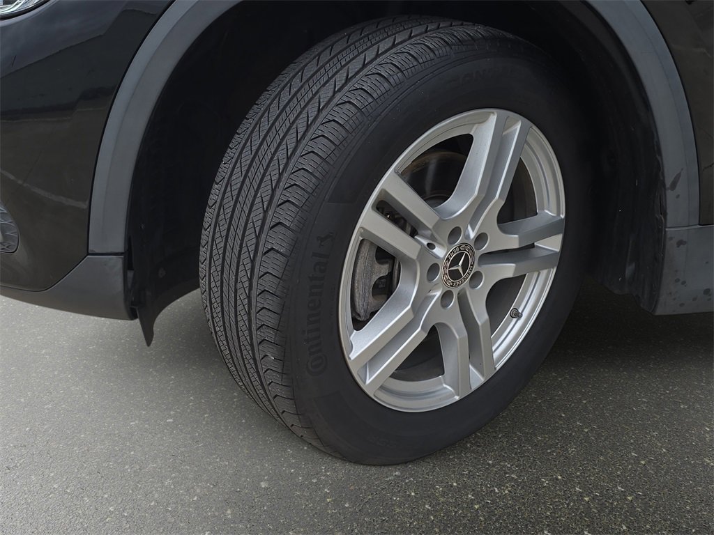 Used 2021 Mercedes-Benz GLA 250 4MATIC image 32