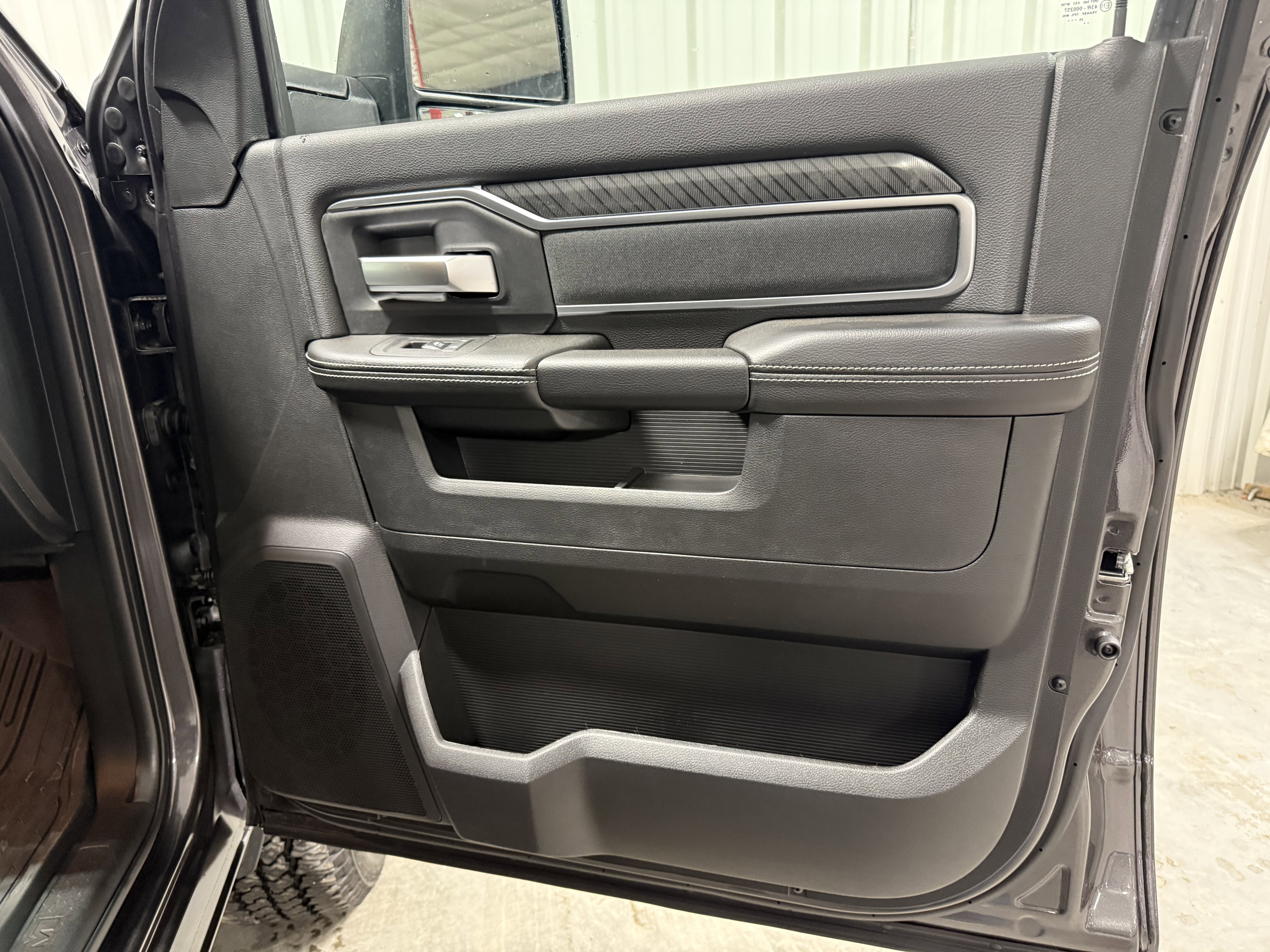 New 2026 RAM 2500 Big Horn AWD/4WD image 10