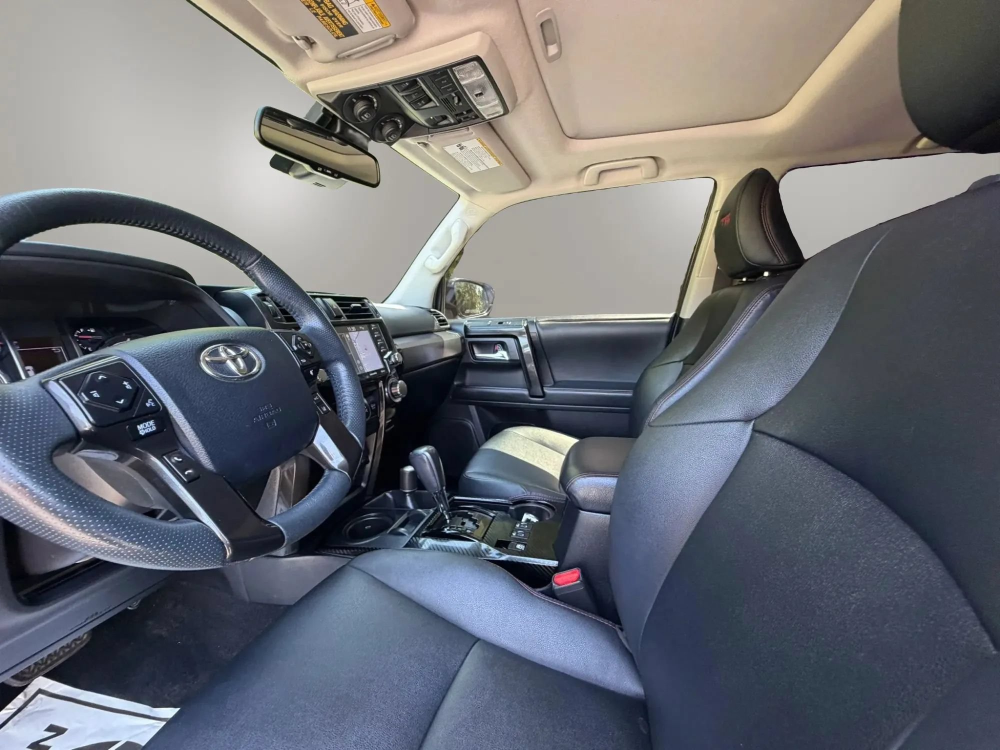 Used 2020 Toyota 4Runner Venture w/ Moonroof Package AWD/4WD image 13