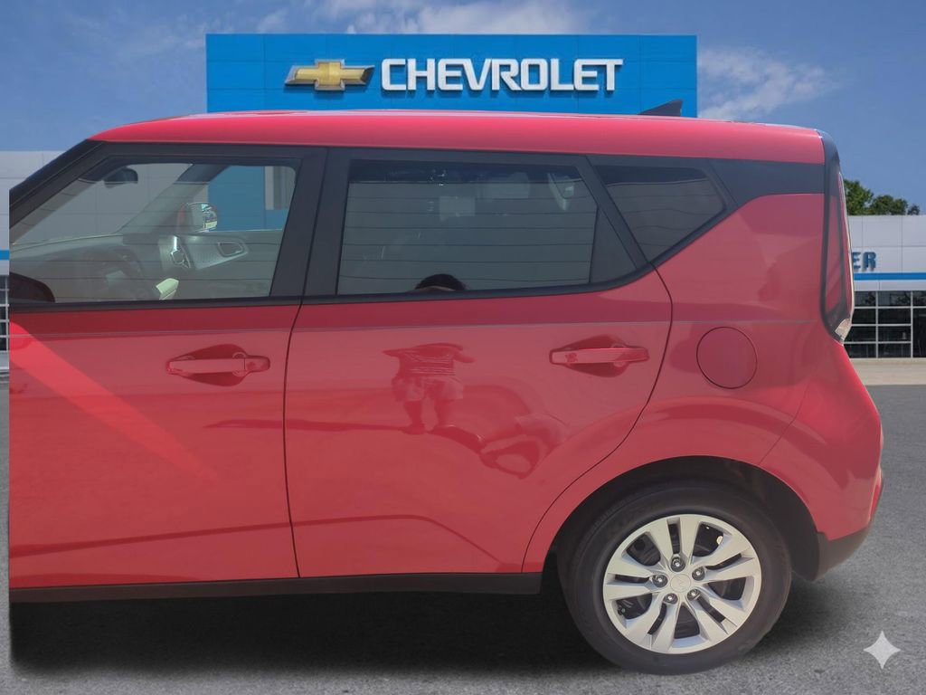 Used 2024 Kia Soul LX FWD image 27