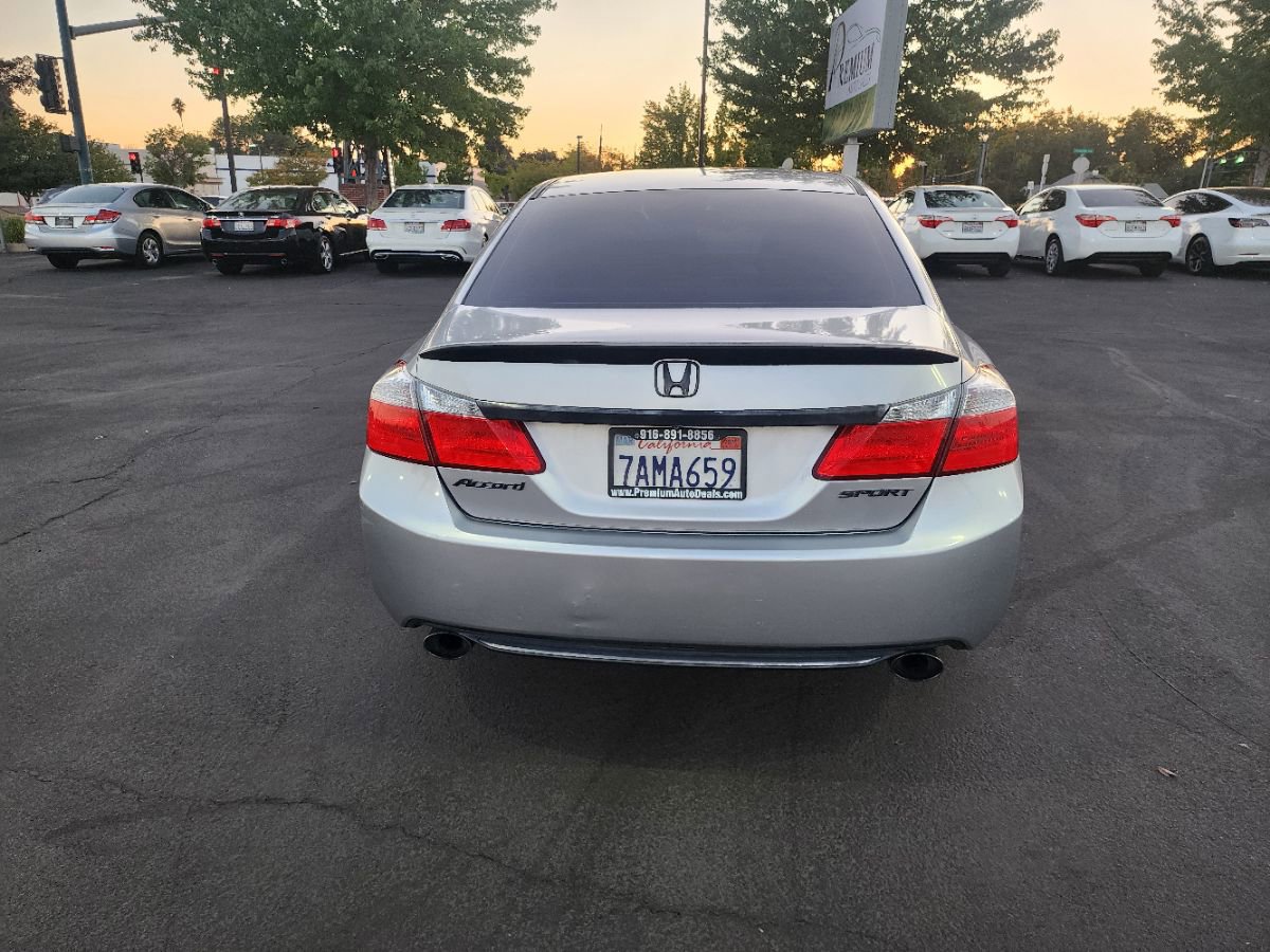 Used 2013 Honda Accord Sport image 4