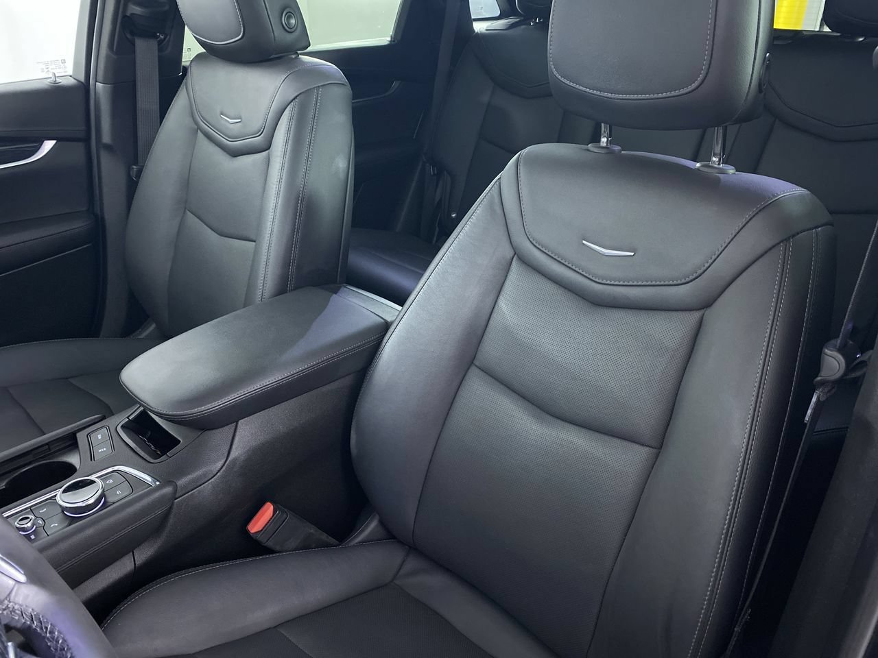 Certified 2020 Cadillac XT5 Premium Luxury FWD image 11
